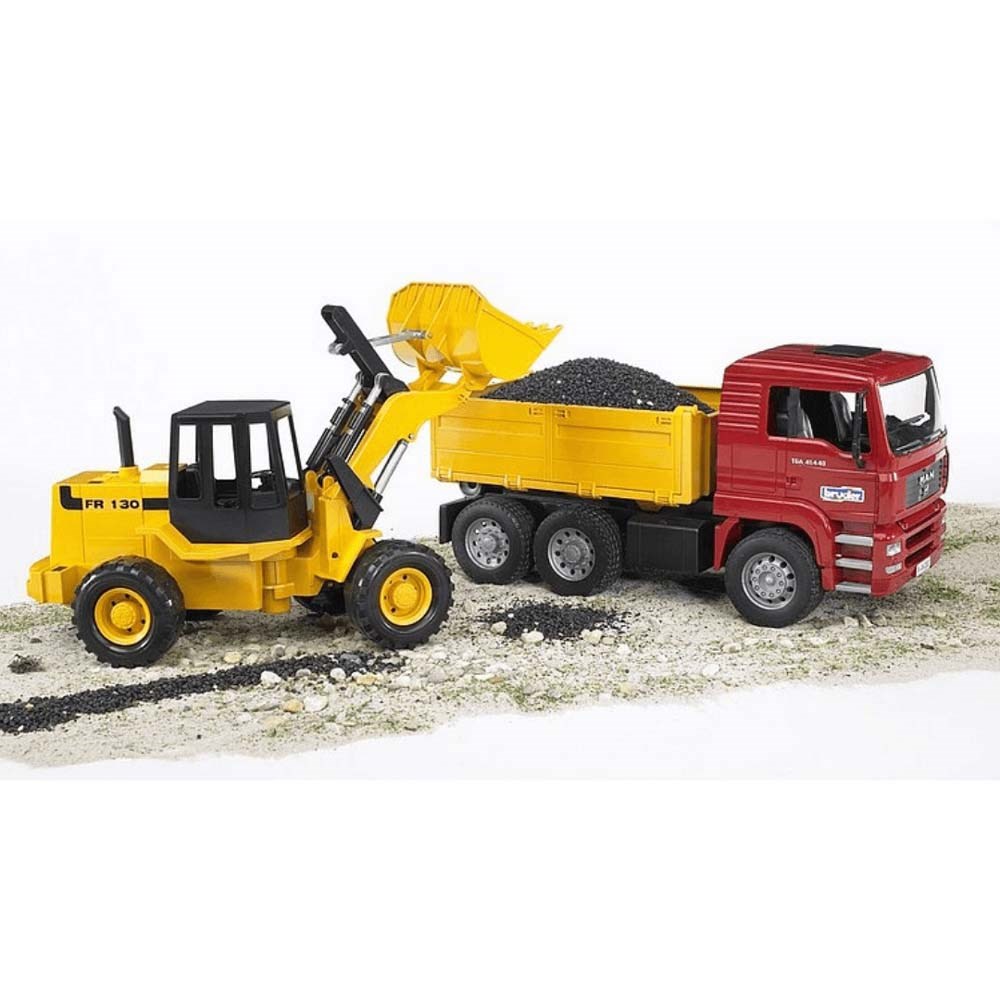 Construction truck with road loader